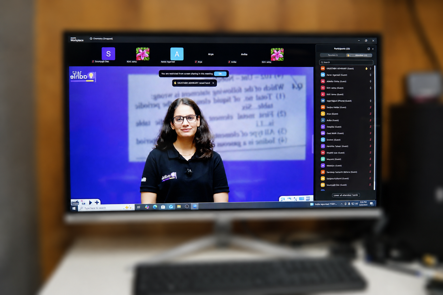 A live The200 Chemistry class on Zoom with the participants panel showing the full dropper batch attending